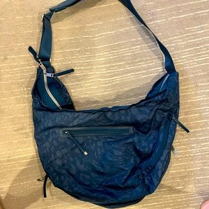 Lululemon crossbody gym bag
